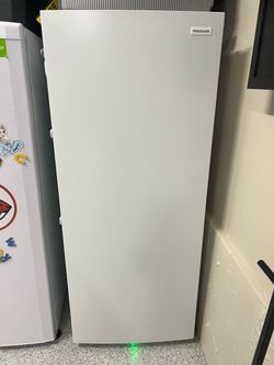 Frigidaire 13 Cu. Ft. Upright Freezer – Works Great