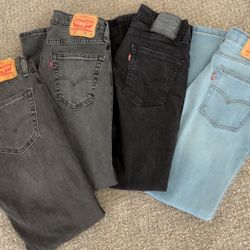 4 Pairs, Youth 16 Regular/ Men W28 x L30 Levi’s Pants