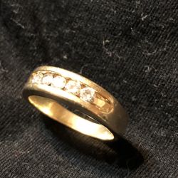 Men’s 5 Diamond Wedding Band Size 10 