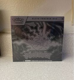 Pokemon - Mega Evolution: Pitch Black Elite Trainer Box