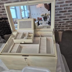 Beautiful Large Pottery Barn Creme Jewelry Box