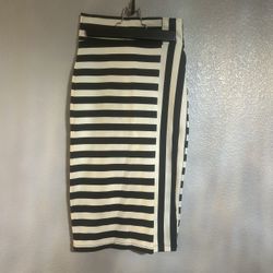 Bebe Black And White Striped Stretch Pencil Skirt Size  XS