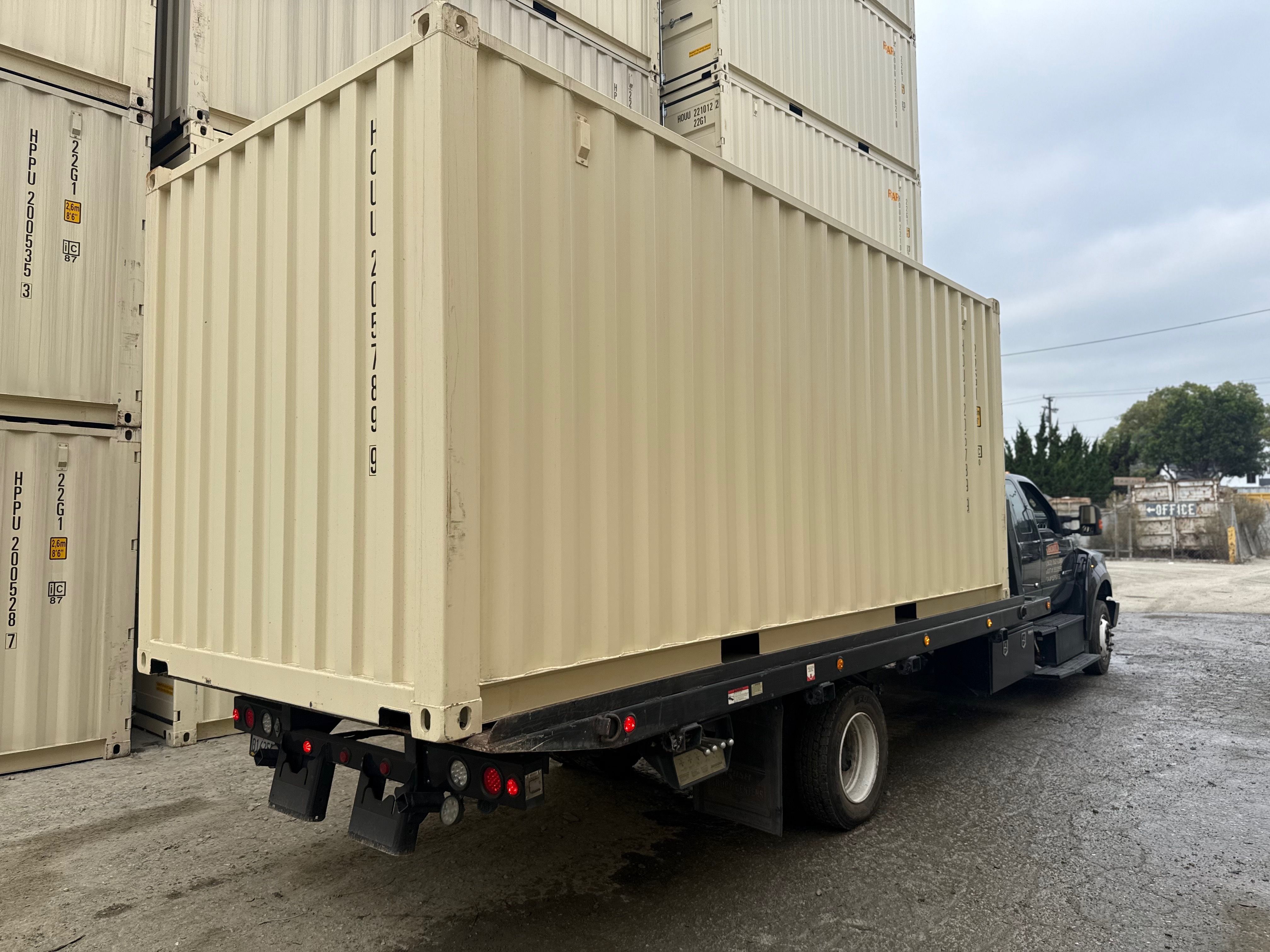 new 20ft containers / beige color ON SALE
