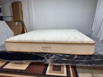 Saatva Memory Foam Hybrid King Mattress - Delivery Available 