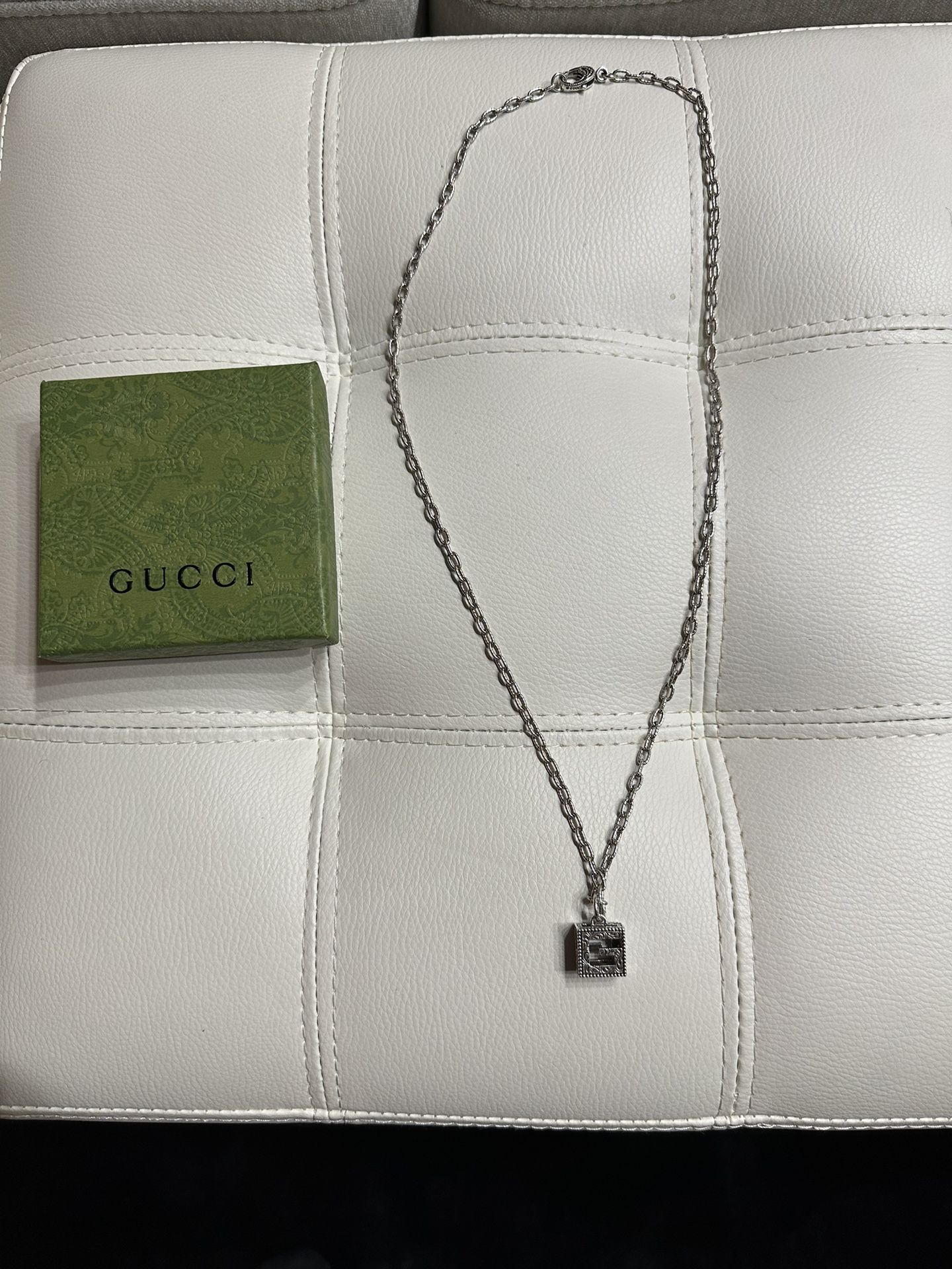 Gucci Necklace/Chain 