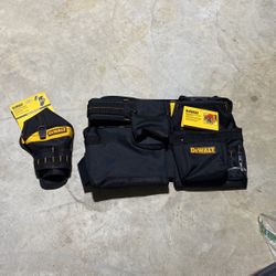 DEWALT 16 Pocket Deluxe Carpenter’s Combo Apron Plus Heavy Duty Drill Holster