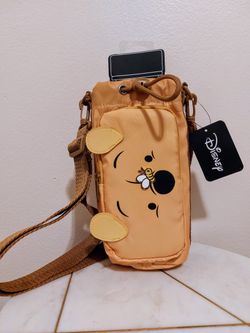 WINNIE THE POOH CROSSBODY WATER BOTTLE SLING
