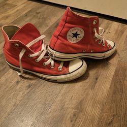 Red Converse 