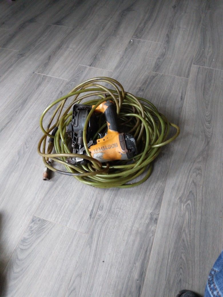 Bostitch Roofing Nail Gun + 100 Foot Hose
