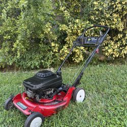 SNAPPER NINJA RECYCLING MULCHER  SELF-PROPELLED LAWNMOWER POWERED BY KAWASAKI FJ180V ENGINE. SHARP BLADE, FRESH OIL CHANGE, READY FOR WORK. 