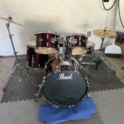 Pearl Drum set With Seat - $200