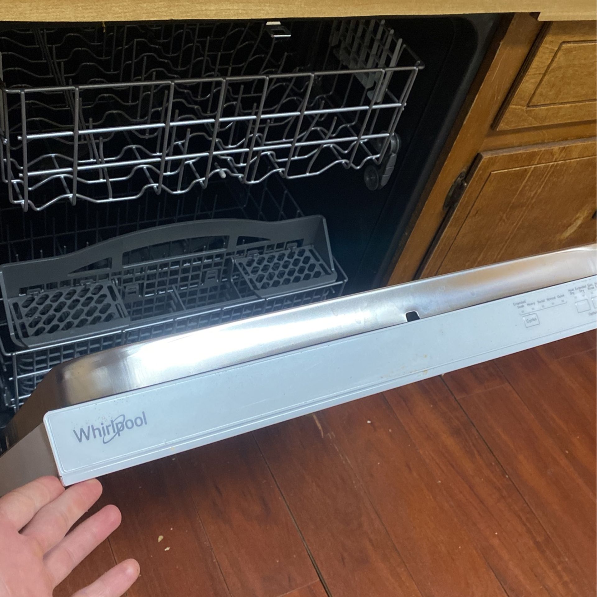 Whirlpool Dishwasher 