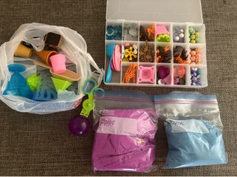 Kinetic Sand Play Set with Molds and other tools