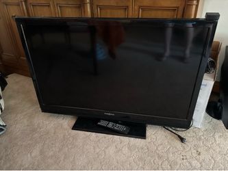 38in Insignia TV