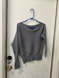 gray ribbed boatneck dolman sweatera, size M