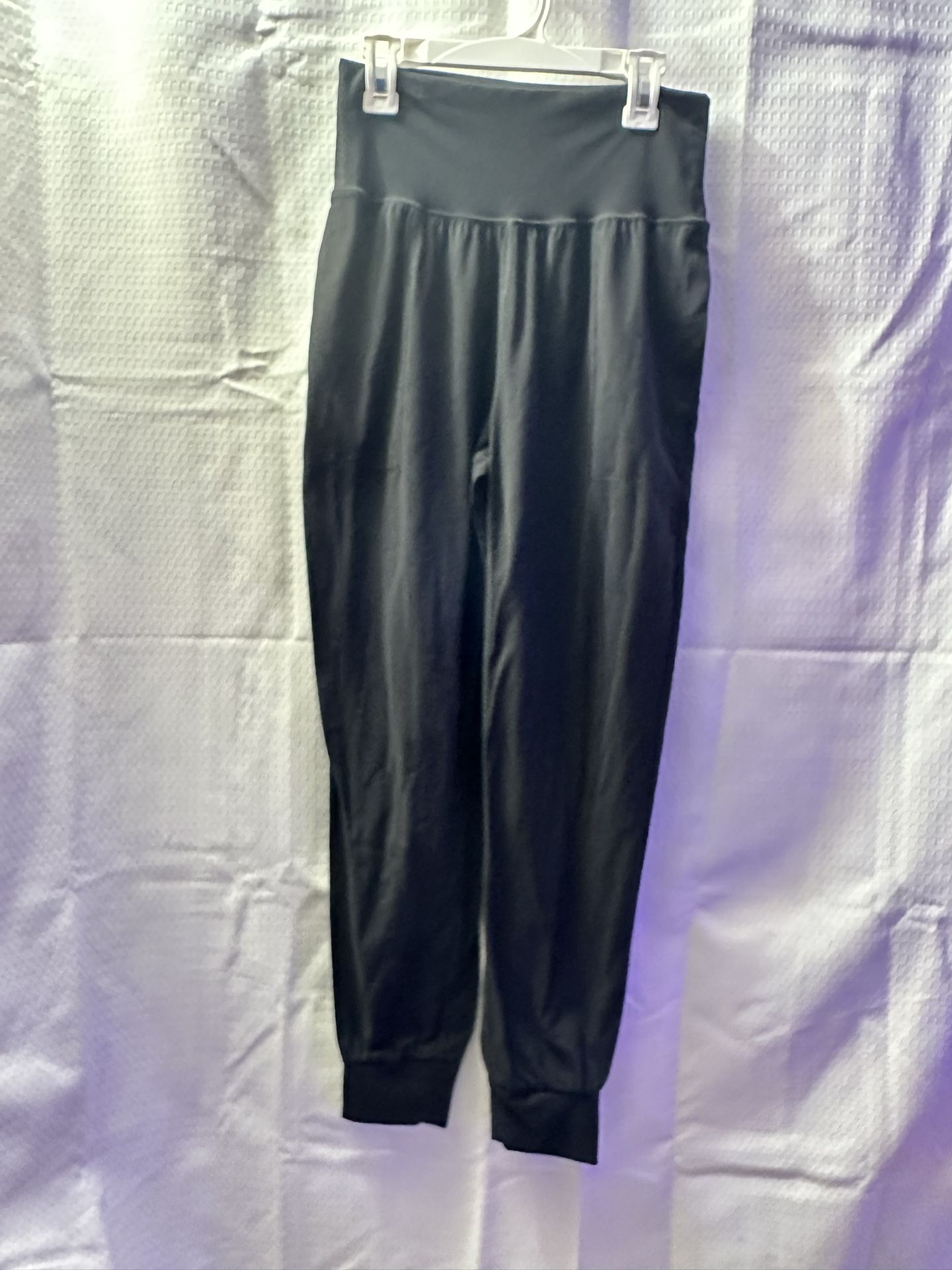 Athleta Black Joggers/sweatpanta XS with pockets