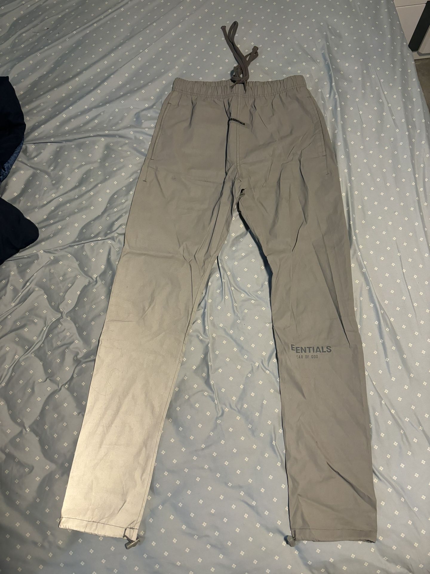 Essentials Xs