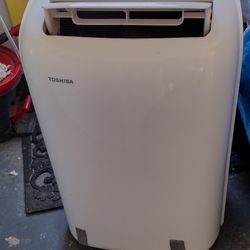 Portable Air Conditioner And Dehumidifier With Remote 