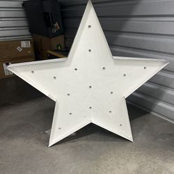 Restoration Hardware Baby- Teen Light Up Star- Never Used