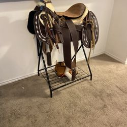 Saddle