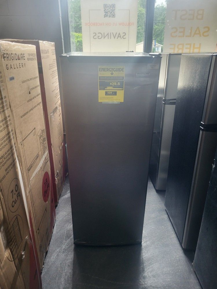 Refrigerators And Freezers Frigidaire 7.0 Cu. Ft. Upright Refrigerator/Freezer