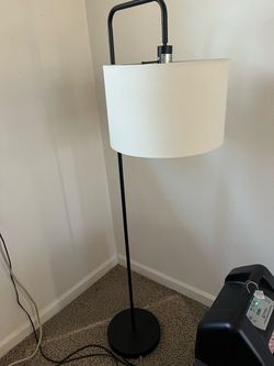 2 Floor lamps barely used