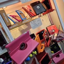 $55 Ipad Cargadores $75 Ipad Cargadores Y Protectores Incluido 