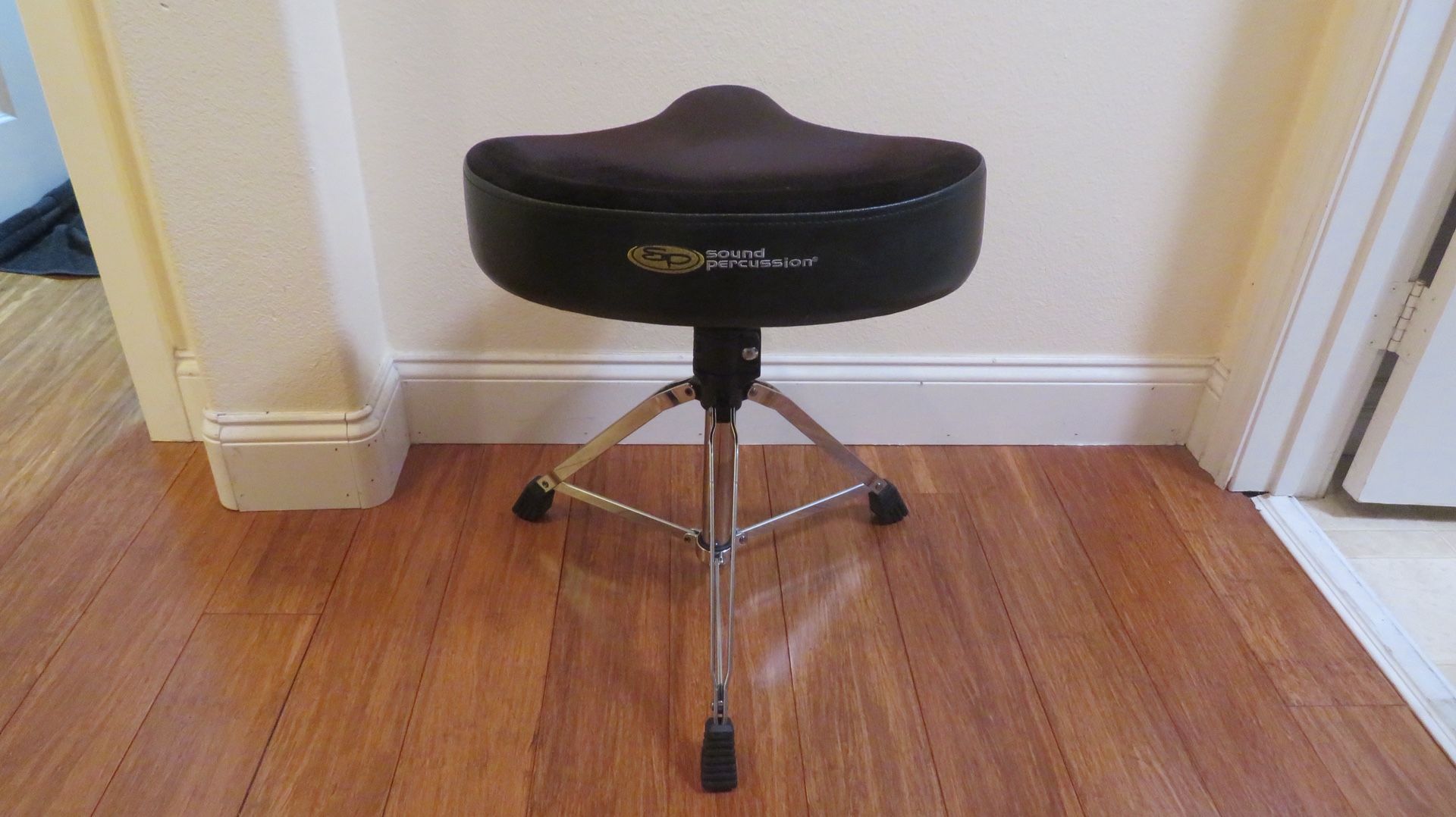 Drum Throne - Saddle Seat - Heavy Duty - Good Condition.
