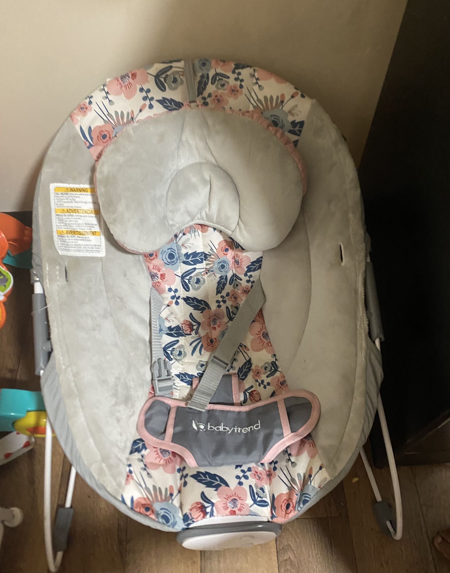 Baby trend Chair