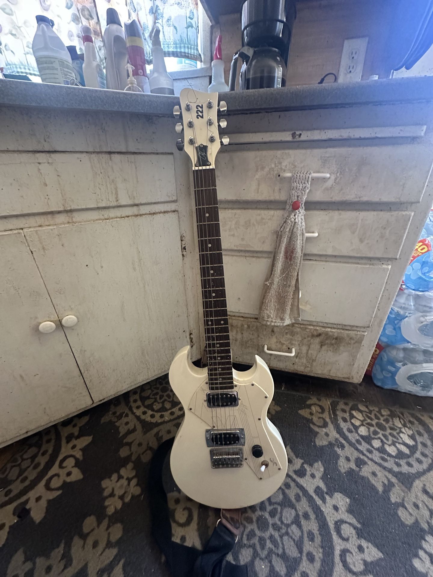 Vintage First Act Adam Levine 222 Electric Guitar WHITE