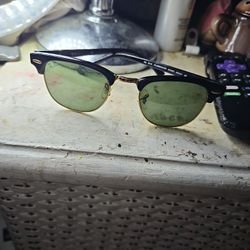 RAY BAN CLUBMASTER UNISEX RB3016 901/58 BLACK/GOLD POLARIZED SUNGLASSES MINT