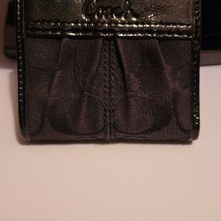 small coach wallet