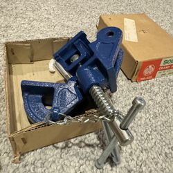 Two pairs of Somax Cramp Heads