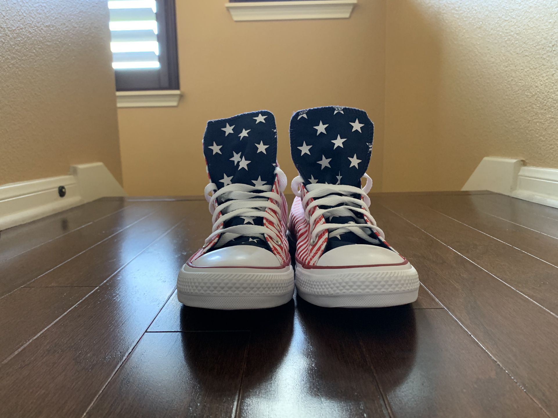 DS Converse Stars and Stripes Men 8.5 (170813f) for Sale in Round Rock, TX -