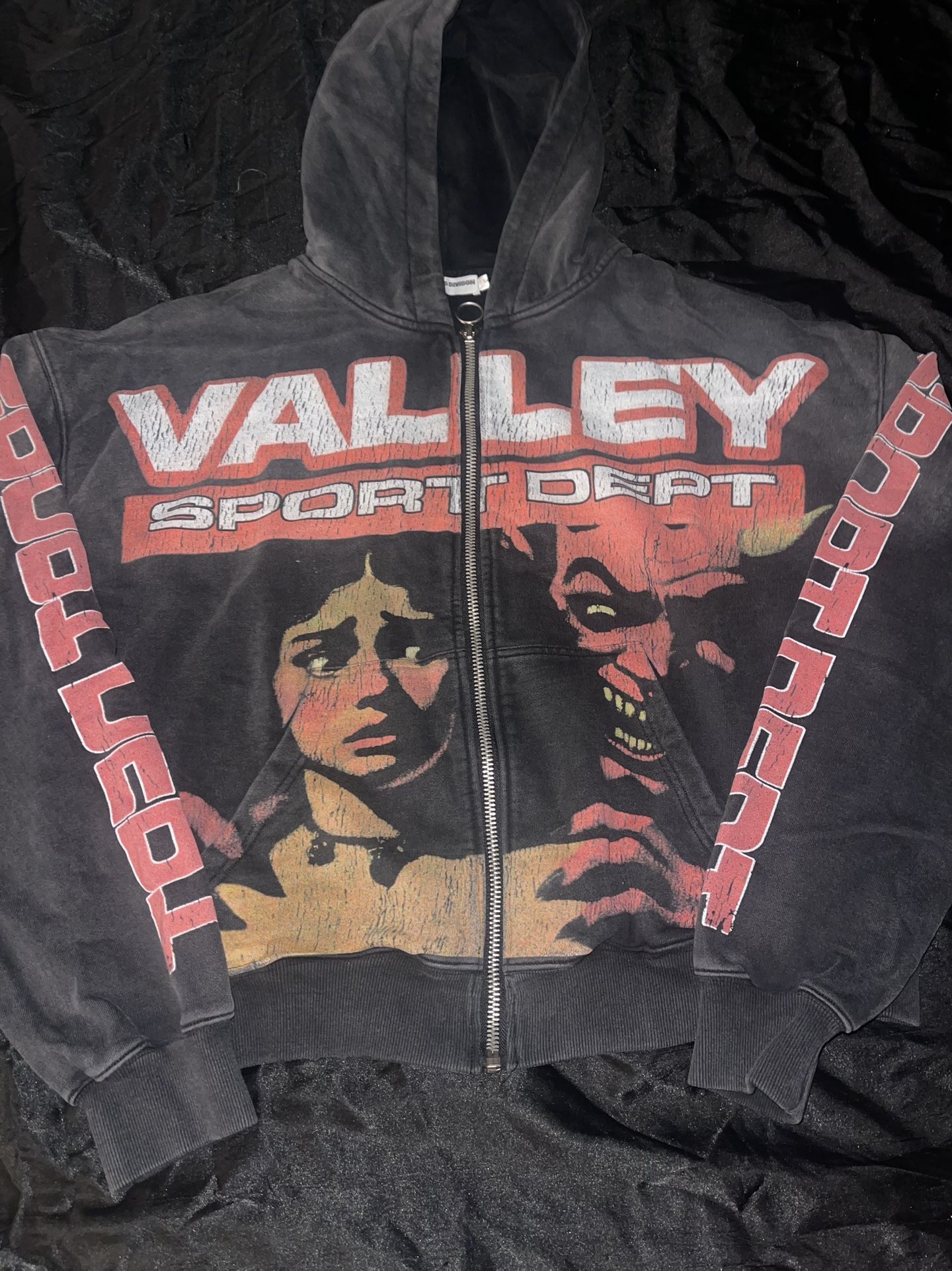 Vale Hoodies