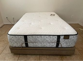 Serta Full-Size Adjustable Bed