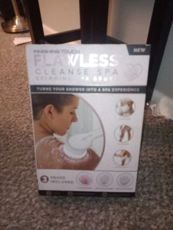 Flawless Spa Brush