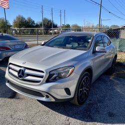 🚗 For Sale: 2016 Mercedes-Benz GLA 250 4MATIC – $13,500 