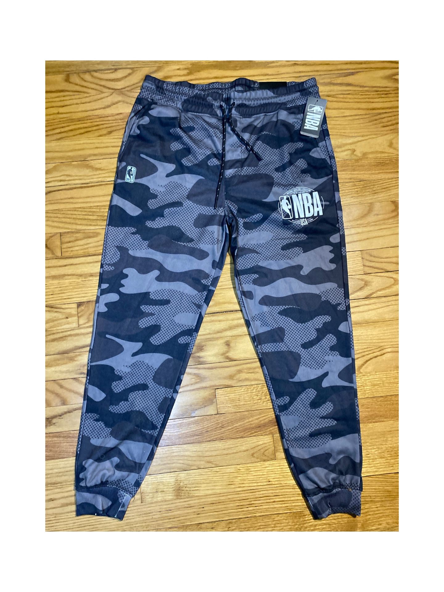 NBA Basketball Athletic Jogger Pants Black Camo men’s sz Large NEW!