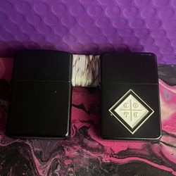 2 Mini Zippos