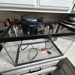 Aqueon 10 Gallon Fish Tank With Filter Pump