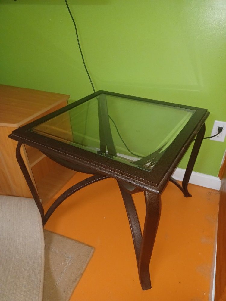 2 End Tables With Glass Insert