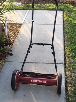 Craftsman grass cutter in good condition
