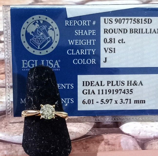 14k Genuine .81 "IDEAL PLUS "CUT ROUND DIAMOND ENGAGEMENT RING