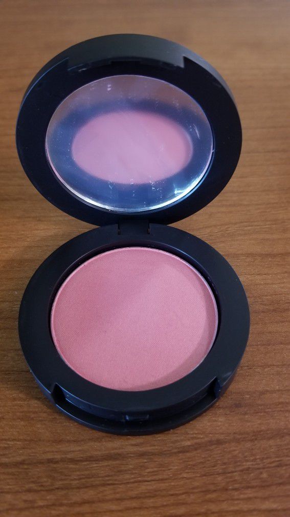 *Younique* Moodstruck Pressed Blusher Sisterly (.15oz)