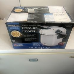 Presto   8 -  Quart   Pressure Cooker Stainless Steel 