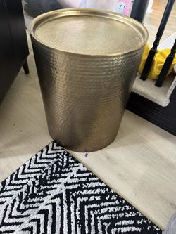 16” Diameter Hammered Metal Gold Side Table 
