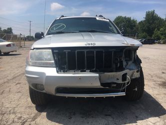 Parting out 2004 Jeep Grand Cherokee Limited 4x4