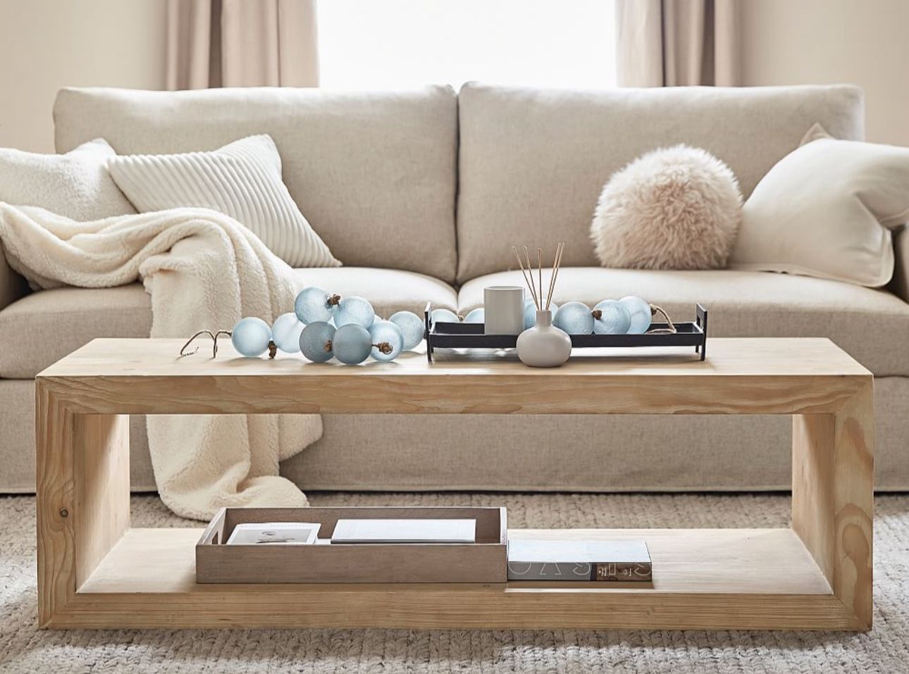 Construction Grade Folsom Rectangular Coffee Table (58