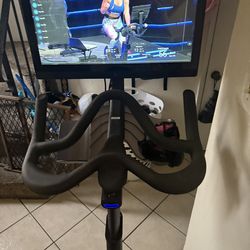 Echelon Bike With Screen